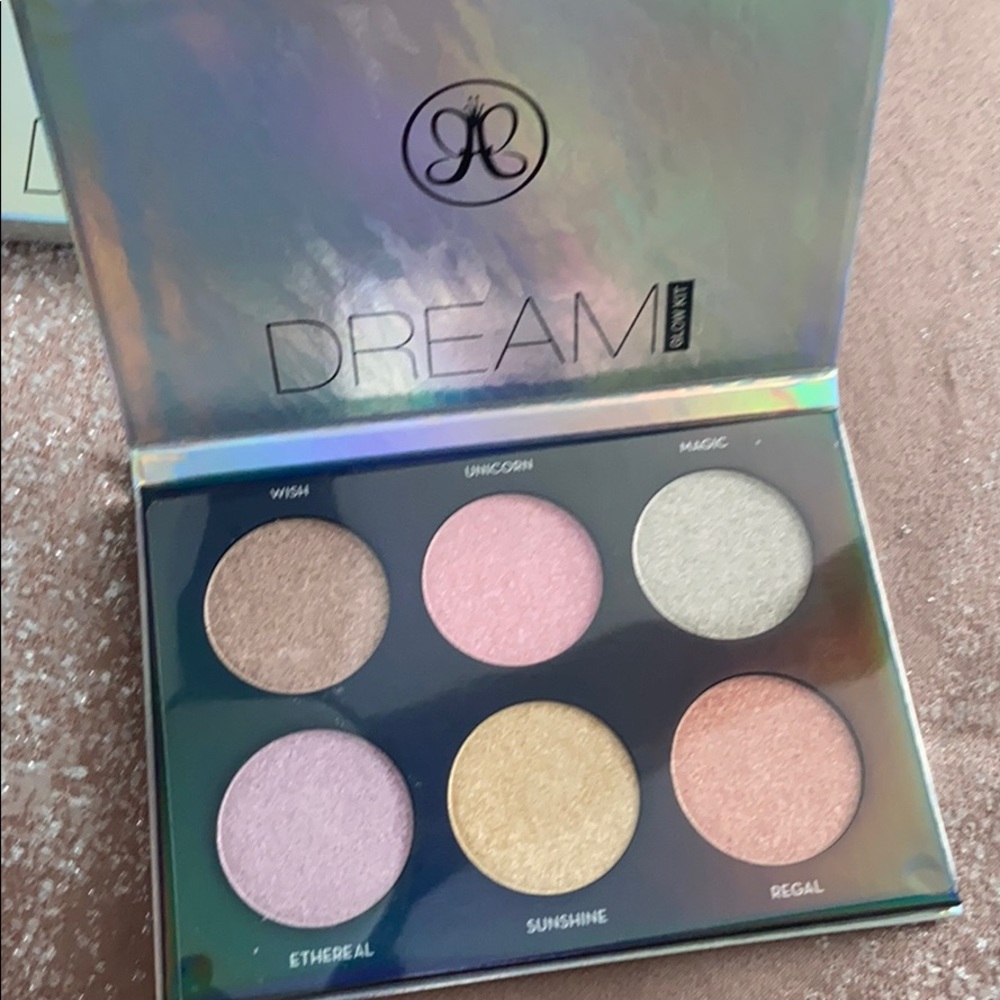 New/Sealed Anastasia Glow Kit Highlighter Set